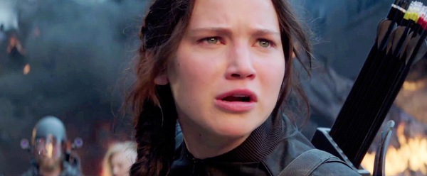 Katniss (Jennifer Lawrence) tuyên bố quyết sống mái với kẻ thù 1
