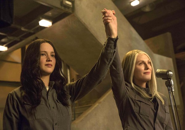 Jennifer Lawrence kinh hoàng khi phải hát trong "Hunger Games 3" 2
