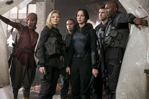 Jennifer Lawrence kinh hoàng khi phải hát trong "Hunger Games 3" 3