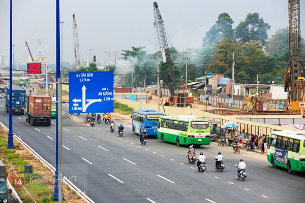 Chùm ảnh ấn tượng về khung cảnh bên trong "đại công trường" metro tại Sài Gòn 18