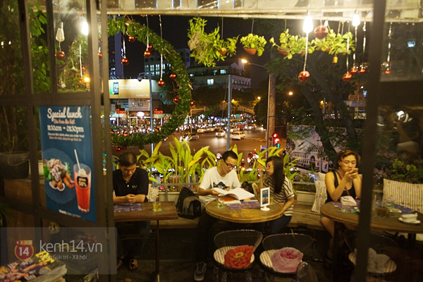 Những quán cà phê tràn ngập không khí Giáng Sinh ở Sài Gòn 3