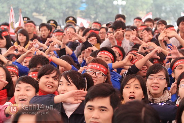 Hàng ngàn sinh viên tham gia ngày hội hiến máu 4