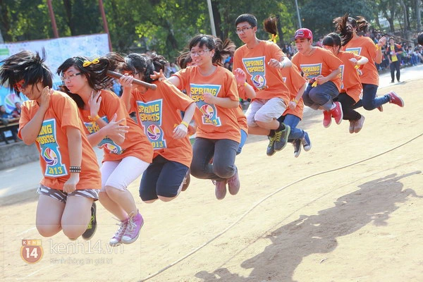 Sôi động với Hội thao chào xuân cùng teen chuyên Ngữ 9