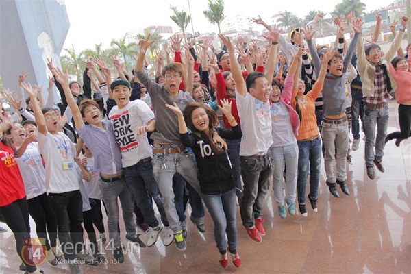 Teen Hà Nội chuẩn bị cho màn flashmob hoành tráng đêm Giao thừa 13