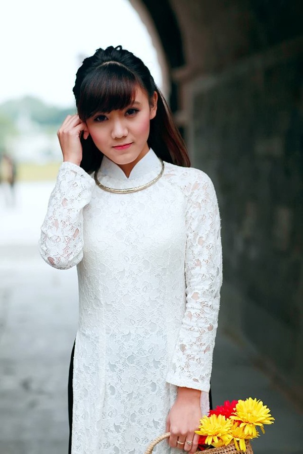 Ngắm nữ sinh cảnh s&aacute;t xinh xắn được cư d&acirc;n mạng "truy t&igrave;m" 13