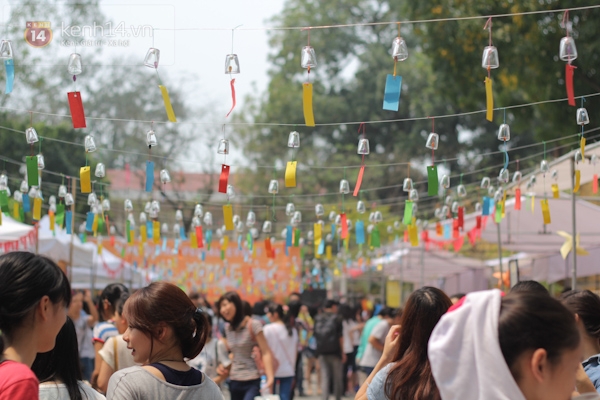 Teen Hà thành thích thú với hội chợ Handmade lớn nhất năm 1