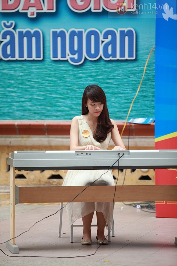 Lộ diện nữ sinh xinh xắn v&agrave; t&agrave;i năng nhất THPT Phan Đ&igrave;nh Ph&ugrave;ng 9