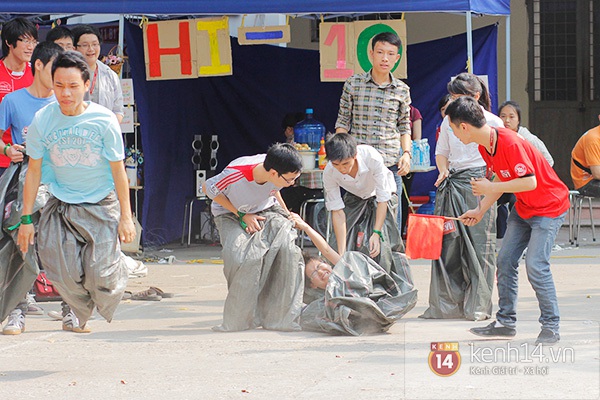 Hào hứng với “Ngày hội trò chơi dân gian” cùng sv ĐH Ngoại Thương 5