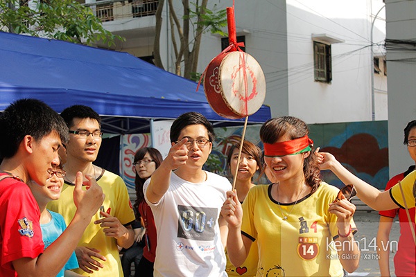 Hào hứng với “Ngày hội trò chơi dân gian” cùng sv ĐH Ngoại Thương 12