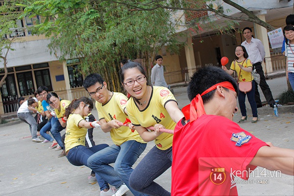 Hào hứng với “Ngày hội trò chơi dân gian” cùng sv ĐH Ngoại Thương 13