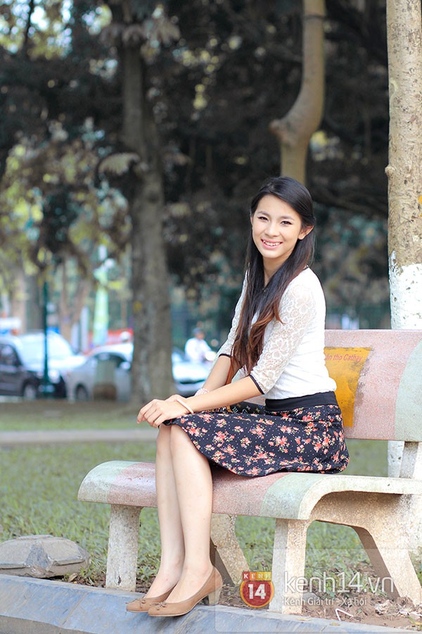 Thanh Thảo - nữ sinh xinh xắn v&agrave; m&ecirc; h&aacute;t ca tr&ugrave; của THPT Việt Đức  6