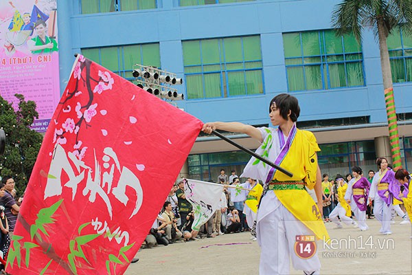 Giới trẻ Hà thành sôi động cùng lễ hội hoa anh đào 17 Giới trẻ Hà thành sôi động cùng lễ hội hoa anh đào 17