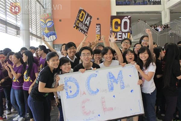 Amser cực dễ thương v&agrave; nhắng nh&iacute;t trong ng&agrave;y hội Thầy tr&ograve; 9