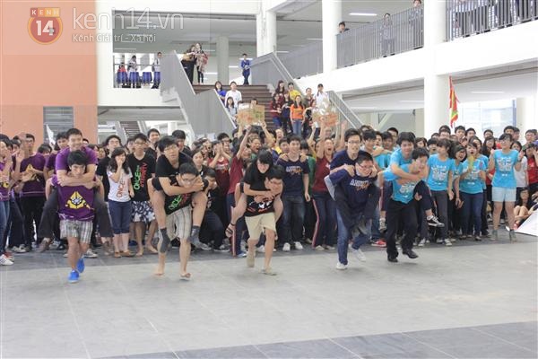 Amser cực dễ thương v&agrave; nhắng nh&iacute;t trong ng&agrave;y hội Thầy tr&ograve; 15