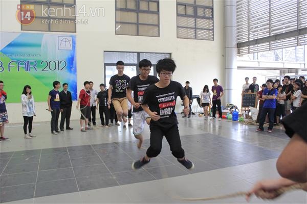 Amser cực dễ thương v&agrave; nhắng nh&iacute;t trong ng&agrave;y hội Thầy tr&ograve; 16