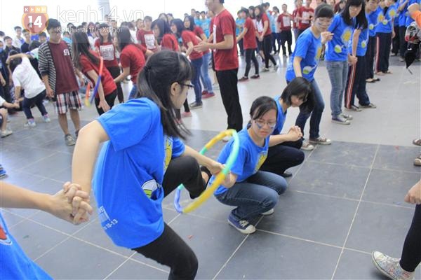 Amser cực dễ thương v&agrave; nhắng nh&iacute;t trong ng&agrave;y hội Thầy tr&ograve; 18