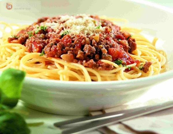 Hà Nội: Lạ miệng spaghetti vỉa hè rẻ mà ngon 1