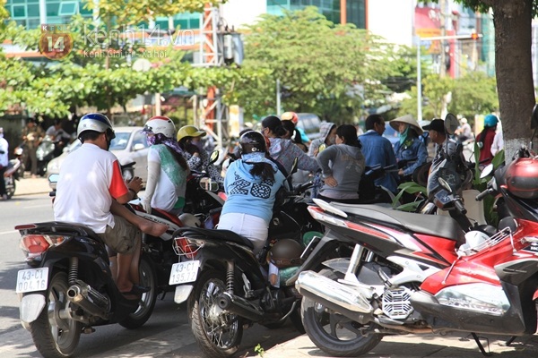 Đề Văn Tốt nghiệp 2013: Cho học sinh ngẫm về hành động cứu người 47