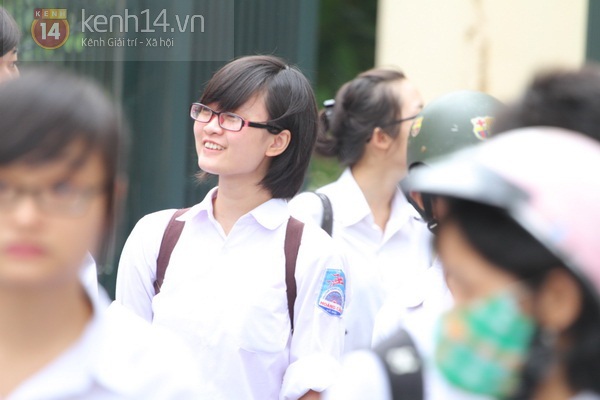 Chủ đề "Bảo vệ biển đảo" trong đề thi Địa khiến th&iacute; sinh th&iacute;ch th&uacute; 9