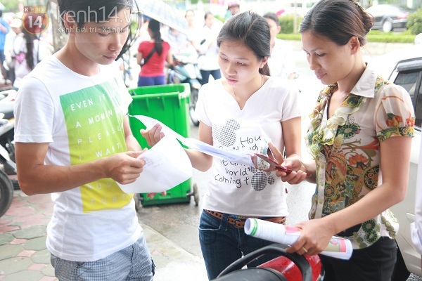 Sĩ tử "nhăn mặt" vì đề Anh khối D khó 20