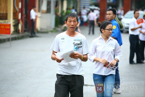 Sáng nay, hơn 800 ngàn thí sinh làm thủ tục thi Đại Học đợt 1 8