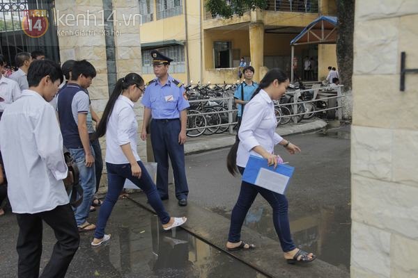 Sáng nay, hơn 800 ngàn thí sinh làm thủ tục thi Đại Học đợt 1 28