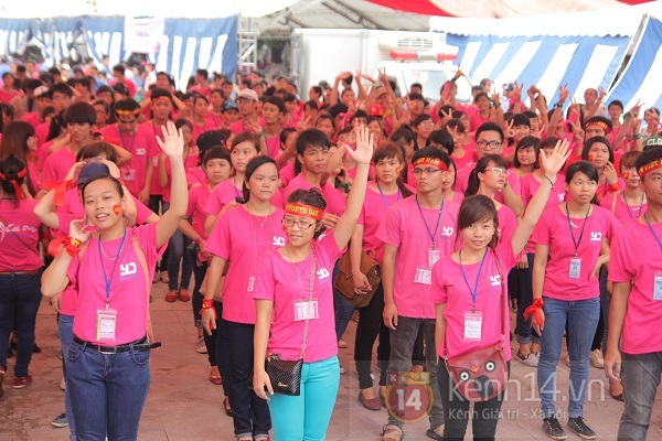 Hơn 5.000 bạn trẻ Hà Nội sôi động với Youth Day 2013 13