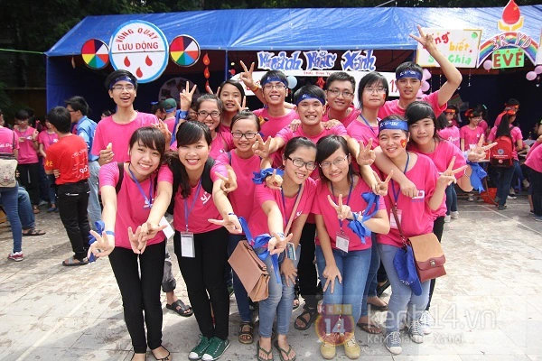 Hơn 5.000 bạn trẻ Hà Nội sôi động với Youth Day 2013 25