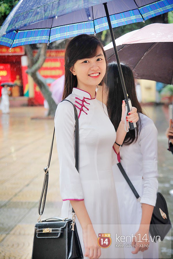 Chùm ảnh: Rạng rỡ nụ cười của nữ sinh Hà Nội ngày khai trường 13