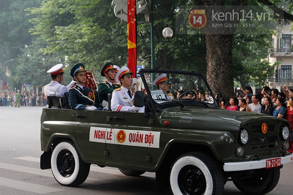 Toàn cảnh đưa linh cữu Đại tướng từ Hà Nội về quê nhà Quảng Bình 23