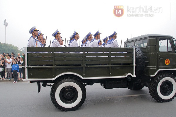 Toàn cảnh đưa linh cữu Đại tướng từ Hà Nội về quê nhà Quảng Bình 35