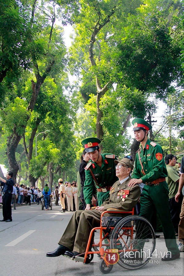 Những hình ảnh lay động trái tim trong 3 ngày viếng Đại tướng Võ Nguyên Giáp 23