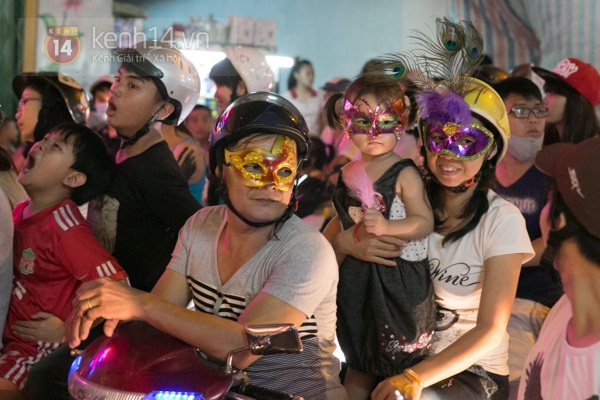 Chùm ảnh: Halloween cực sôi động của giới trẻ Hà Nội, Sài Gòn 14