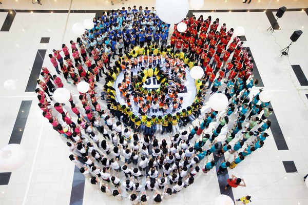Hơn 600 teen Hà Thành nhảy flashmob xếp hình bông hoa mừng 20/11 6