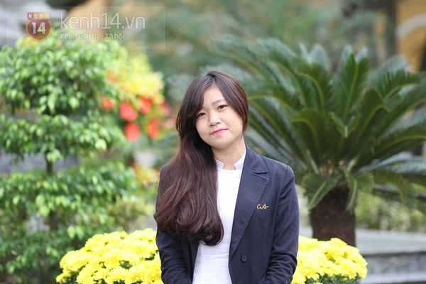 Nữ sinh Chu Văn An dịu dàng áo dài kỉ niệm 105 năm thành lập trường 11