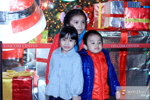 Những địa điểm trang hoàng lộng lẫy sớm mùa Noel tại Hà Nội 13