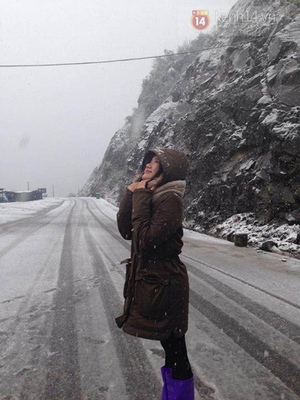 Chùm ảnh: Giới trẻ khoe những khoảnh khắc tuyệt đẹp với tuyết Sa Pa 15