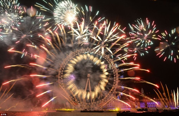 Đại tiệc pháo hoa mừng năm mới trên khắp thế giới  26