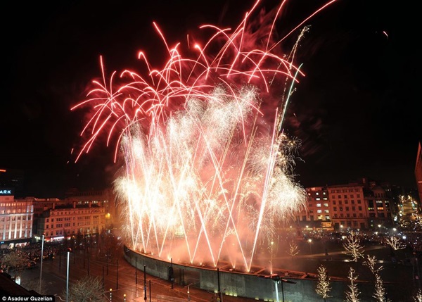 Đại tiệc pháo hoa mừng năm mới trên khắp thế giới  31