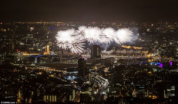 Đại tiệc pháo hoa mừng năm mới trên khắp thế giới  23