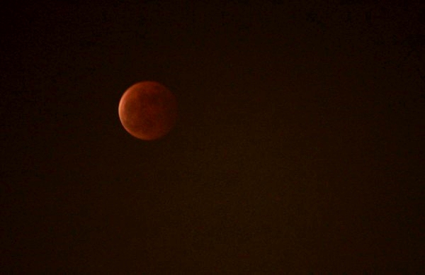 Ngắm trọn vẹn hình ảnh "mặt trăng máu" trên bầu trời Việt Nam 12
