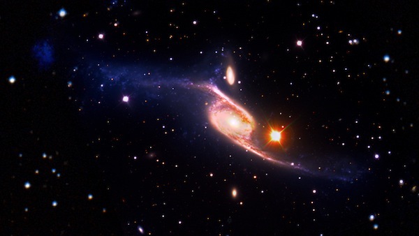 Phát hiện thiên hà "xoắn ốc" lớn nhất vũ trụ 1