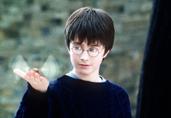 Cận cảnh "quả b&oacute;ng v&agrave;ng" Harry Potter ở đời thực 3