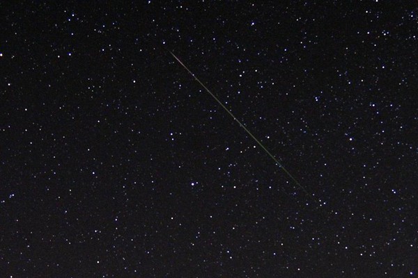 Ảnh độc: Mưa sao băng Perseid "tấn công" Trái đất 10