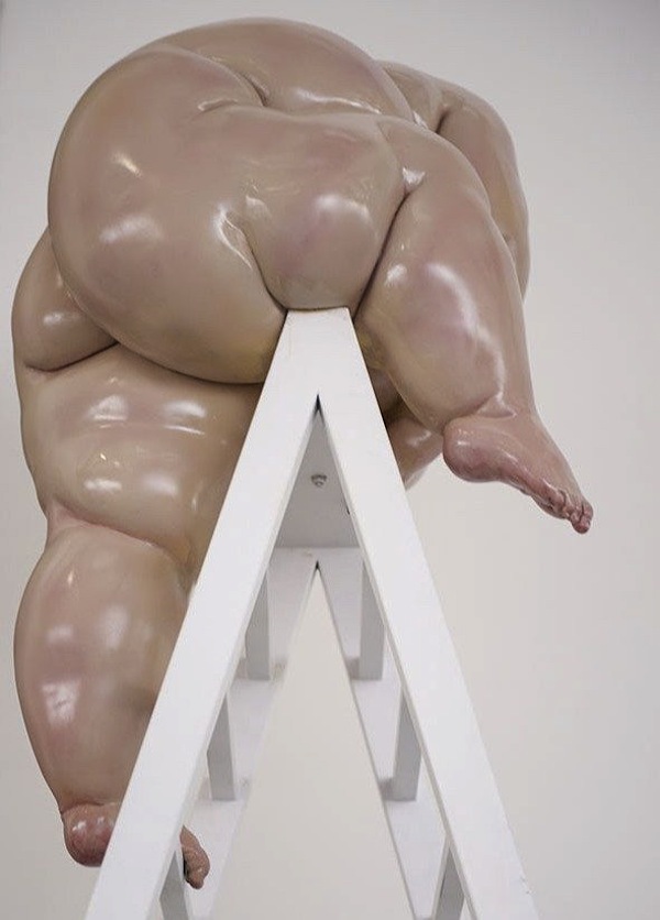Xem thực trạng về béo phì qua tượng điêu khắc y chang người thật 4