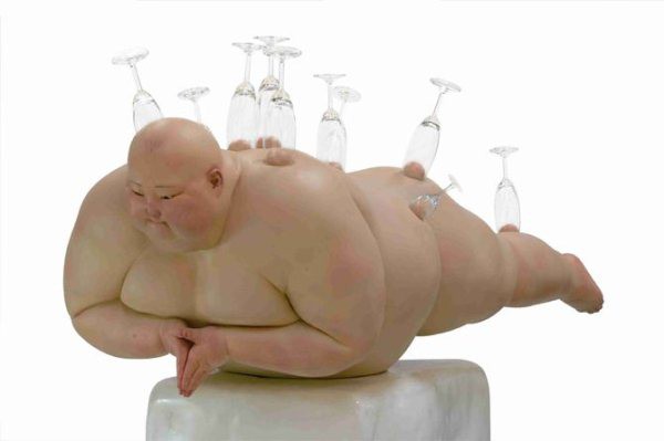 Xem thực trạng về béo phì qua tượng điêu khắc y chang người thật 7