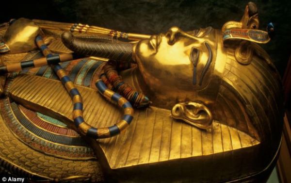 Kết quả khảo cổ mới về "x&aacute;c ướp lời nguyền" Tutankhamun 1