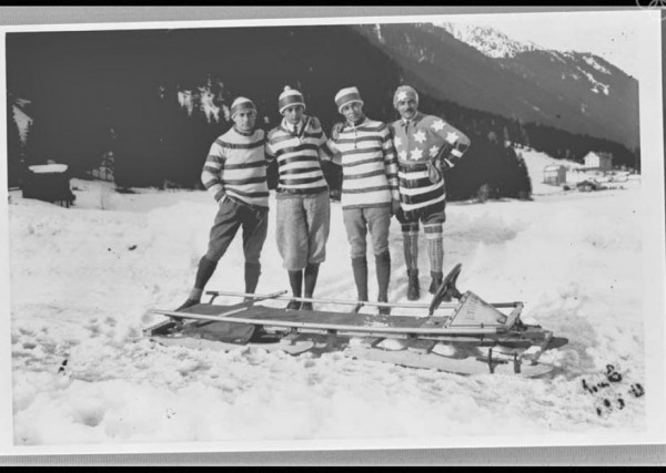 "Đào mộ" hình ảnh Olympic mùa đông đầu tiên trên thế giới 4