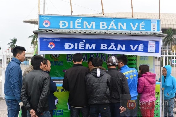 Vé AFF Suzuki Cup bán chậm, bị chê đắt 4