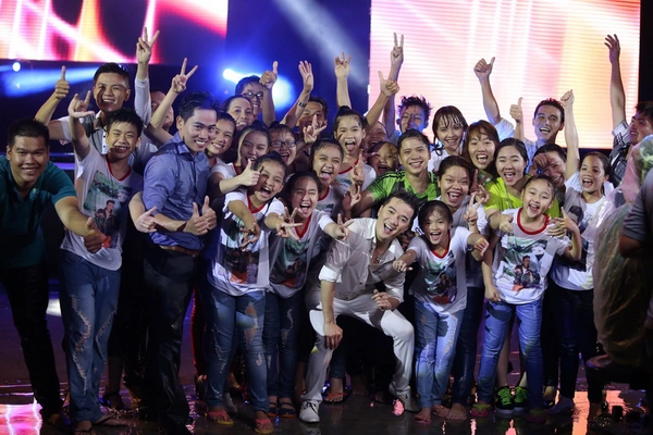 Mr. Đàm tung MV quay cùng fan từ Nam chí Bắc 4
